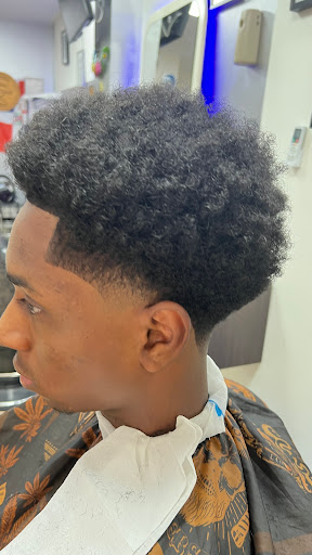 D’CLASE BARBER SHOP en Zaragoza