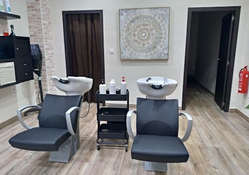 Tina Ruiz Peluquería y Estética – Benetússer