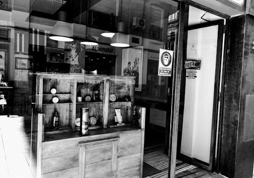 Barbería Peluquería El Bombín – Murcia