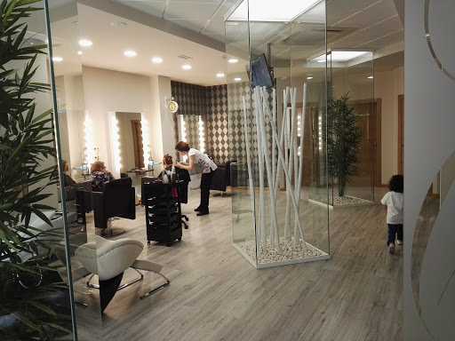 PELUQUERIA H&E en Pozo Cañada