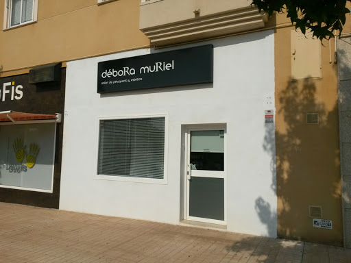 Débora Muriel, Salón de Peluquería y Estética En Cáceres en Cáceres‎