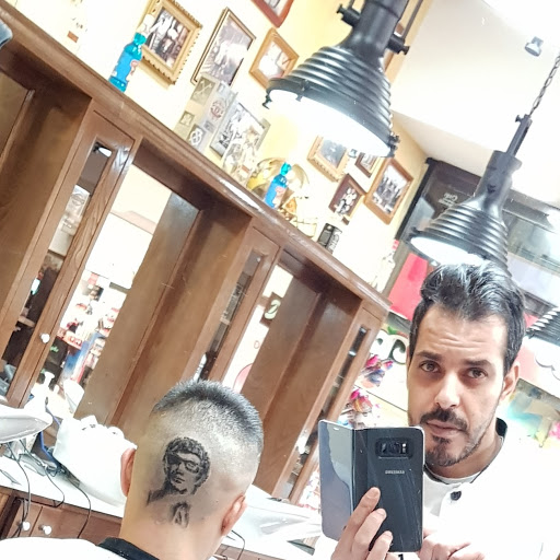 Torre del mar barberia peluqueria barber shop lixus en Torre del Mar