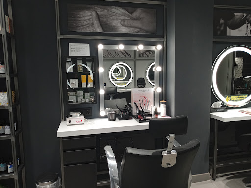 Salón LLONGUERAS Pamplona - Peluquería y Estética en Pamplona