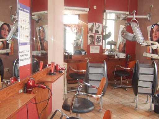 Sara Perruqueria en Sant Feliu de Codines