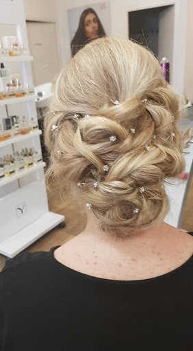 Peluqueria & Centro de Estetica Carmen Torres Jaen en Jaén
