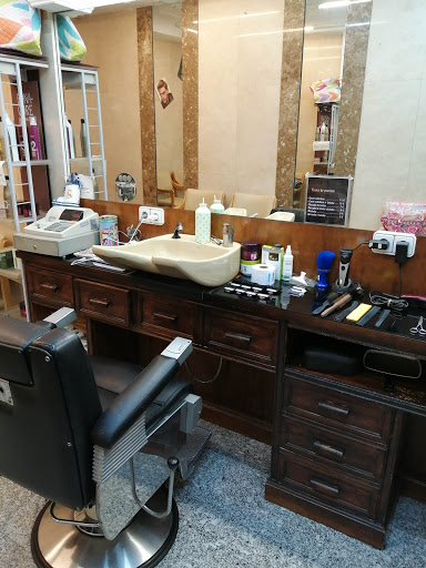 Peluquería caballero Olivera Barber Shop en Salamanca