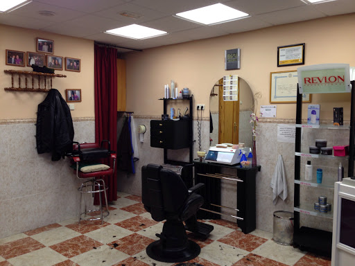 Bertos Barber - Barber Francisco Bertos en Armilla