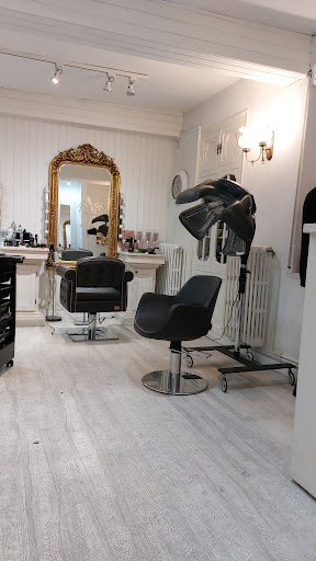 Peluqueria Arts Mariony en Vielha