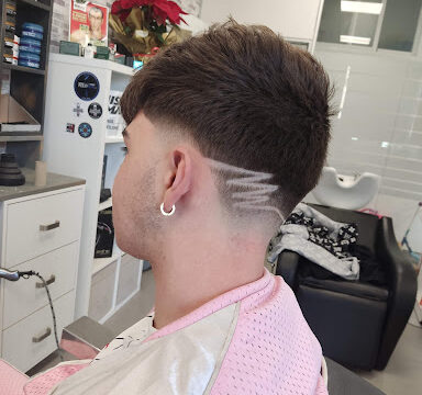 Entredos Barbería, Peluquería y Estética – Órgiva