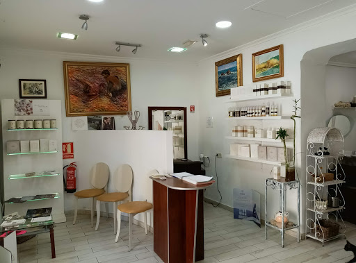 Vicent Davó Perruqueria-Psicoestètica en Vilamarxant