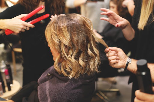 Peluqueria Pilar Masdemont. A. Emilio Baro 82. Valencia. en Valencia