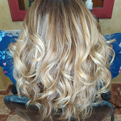 Peluquería Ondes en Oliva