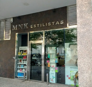 Mnk Estilistas – Granada