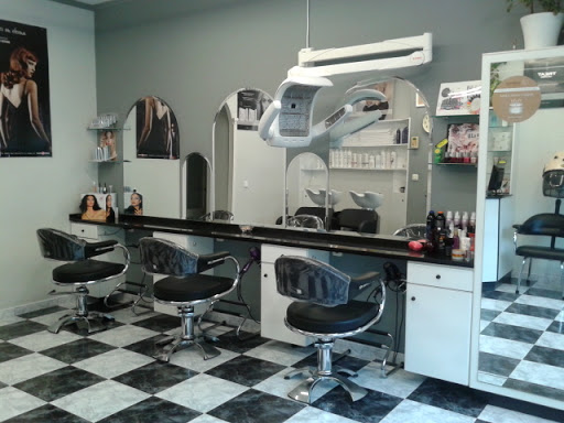 Peluquería y Belleza Esther en Perillo