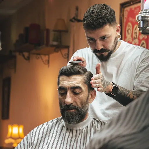Barbaro Barberia Clásica Peluqueria para Hombres en Alcoi