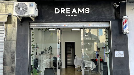 Barbería DREAMS en Granada