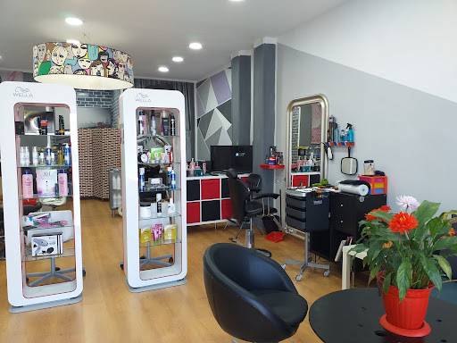 PELUQUERÍA ANAMAR BORMUJOS en Bormujos