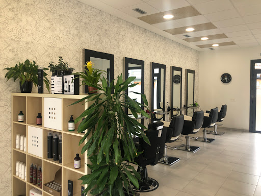Peluqueria M&R Estilistas en Tui