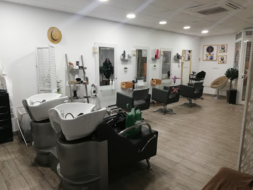 Peluquería Stylos Ponce unisex en Riba-roja de Túria