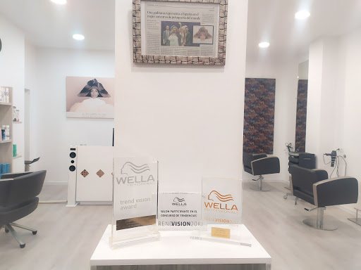 Moiras Salón de Peluquería en Cádiz