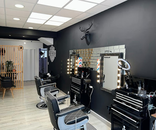2 Barbers Navia en Navia