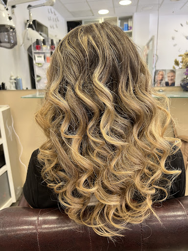 Raquel Solera Peluquería en Granada