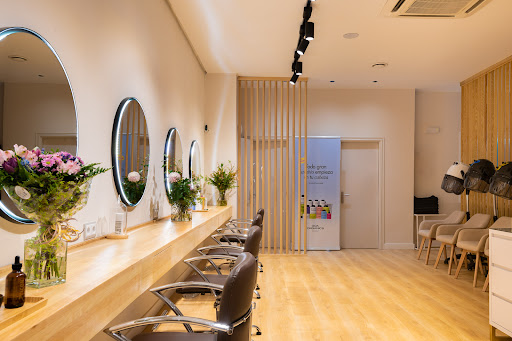 Nova Center - Hair & Beauty en Toledo