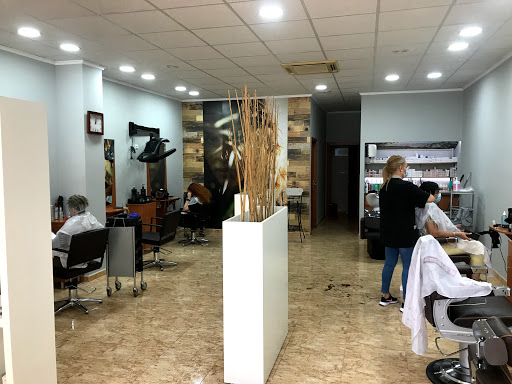 Peluquería Unisex Djadel en La Pobla de Vallbona