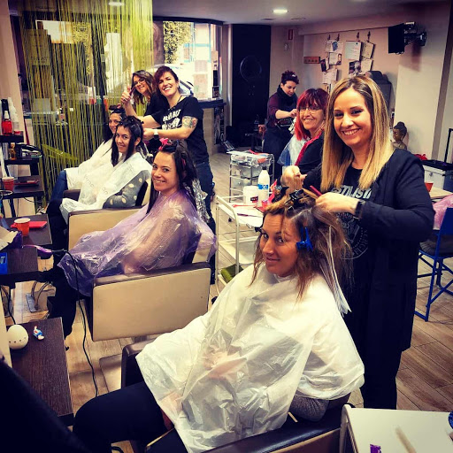 Etnica Salón De Belleza en Onda