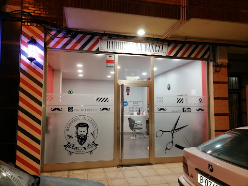 Barberia la bañeza kasmi en La Bañeza
