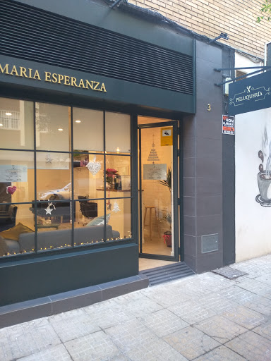 María Esperanza Peluquería en Almería