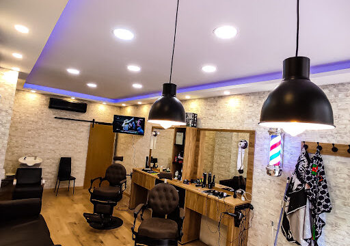 LOS DIOSES Barbershop – Almería