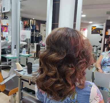 Adela Peluqueros – Plasencia
