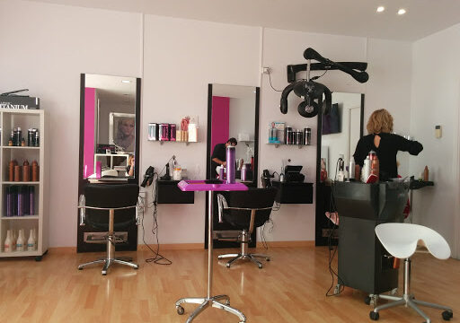 Mª Carme Perruqueria – Manlleu