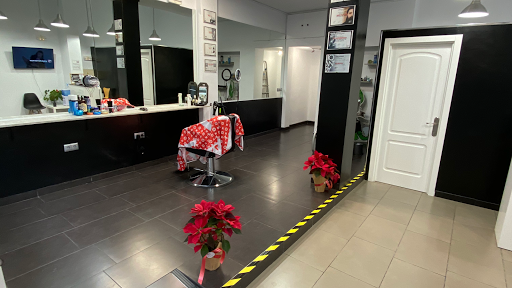 T.Lopez Hair Studio en Vélez-Málaga