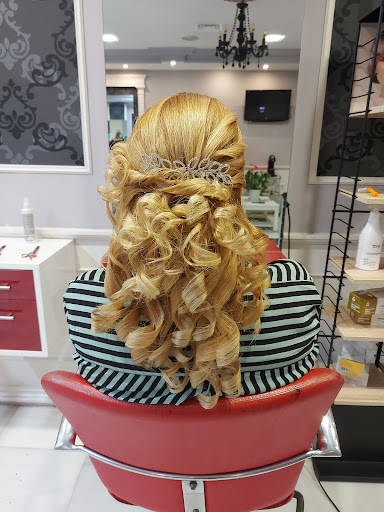 celia santamarta estilista en Xàtiva