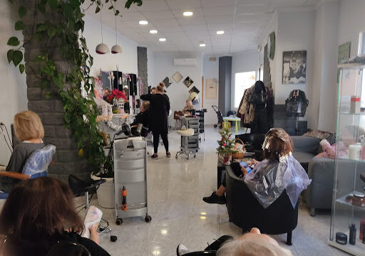 ENREDADOS Peluqueria y Estética – Benicàssim