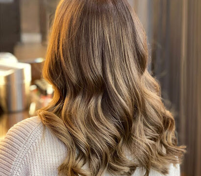 PELUQUERÍA ESTHER OLIVERA – Cáceres‎