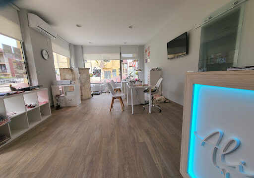 Ali Correia nails designer – San Miguel de Meruelo