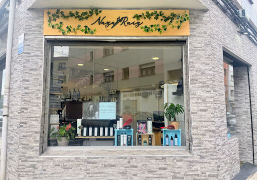 Naza Ruiz Salón Unisex – Lugo de Llanera