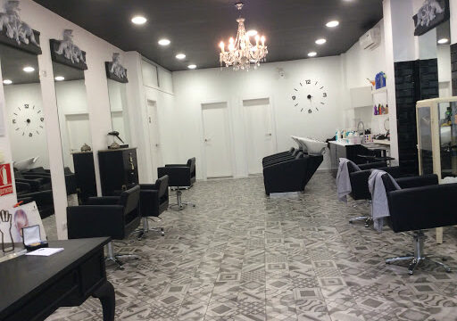 ALAYOR PELUQUERÍA BY DAVID ROBLES – Berja