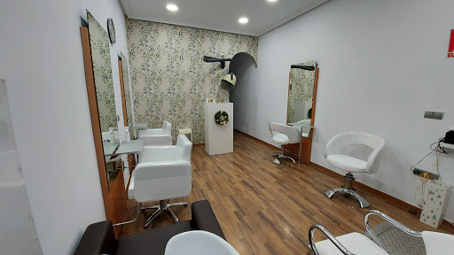 A Punto peluqueria unisex en Ciudad Real