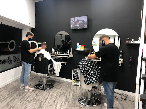 RR Barber Studio en Jaén