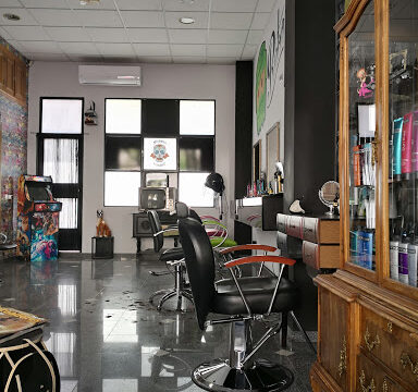 Underground hair studio – Cáceres‎