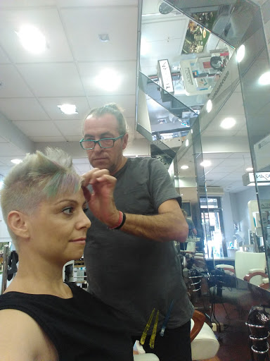 Manoant Peluqueros en Maracena