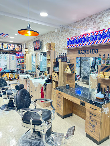 Barberia Omar peluquería en Torrelaguna