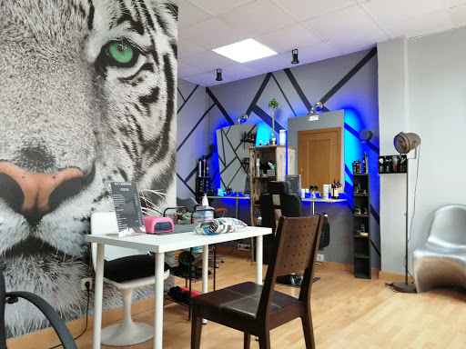 M & J Hair Studio en Villamanta