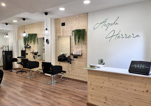 Ángela Herrera, Salón de Belleza – Arroyomolinos