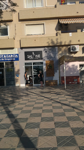 IL SALONE ROQUETAS en Roquetas de Mar