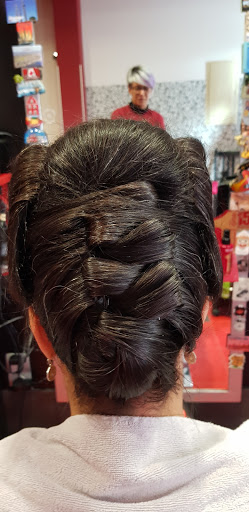Peluquería Y Estética Lauri en Fuentes Nuevas